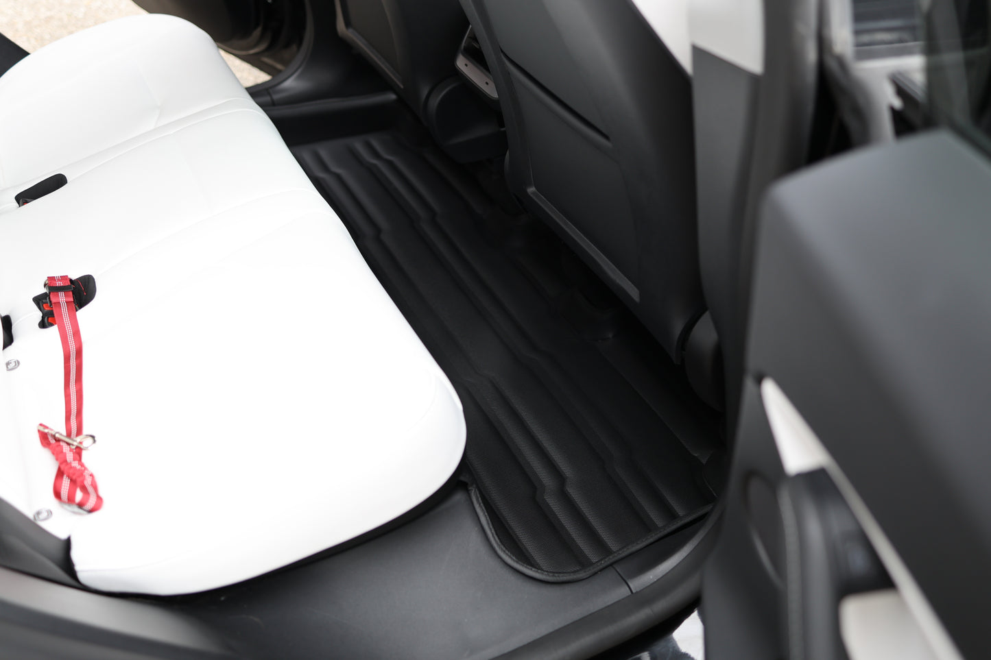 Mat Up! For Tesla Model Y 2020-2025 Covers Row 1 & 2