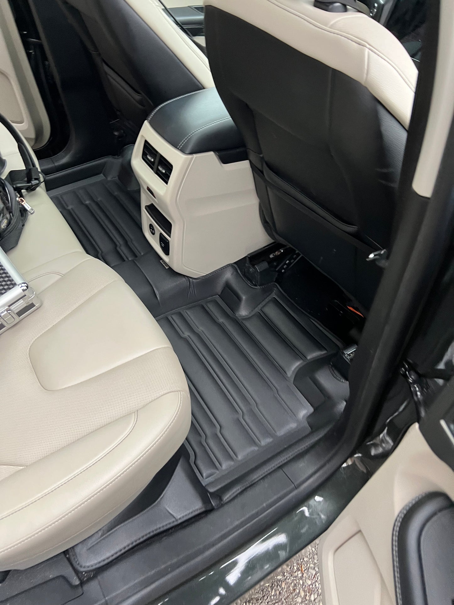 Mat Up! For Ford Edge 2015-2024 Covers Row 1 & 2